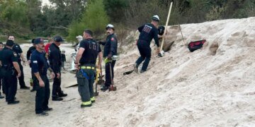 12-Year-Old Girl Rescued After Sand Collapse in Texas on Thanksgiving Day