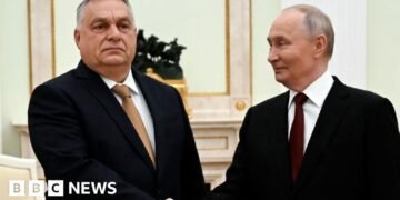Orban Meets Putin in Moscow, Challenging EU Partners' Stance