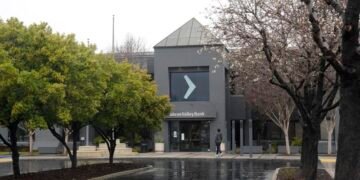 Silicon Valley Bank Collapse Spotlights Need for Equity in Support for Entrepreneurs of Colour