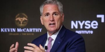 US Economy at Stake as McCarthy Navigates Challenges with Extreme Republicans