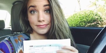 Undocumented Immigrants Contribute to UK Economy by Paying Taxes