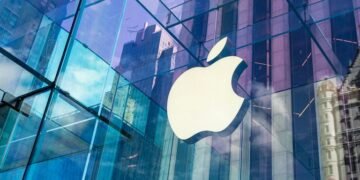 Apple AI Chief Resigns as Company Struggles in Competitive Tech Landscape