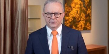 Australia's PM Albanese Praises Courage After Bondi Beach Attack in New Year Message