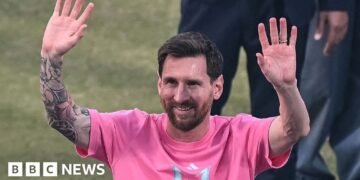 Football Icon Concludes India Tour with Visit to Delhi