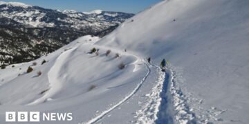 Four Hikers Die Following Avalanche in Central Greece's Mountain Region