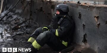 Four Killed in Russian Attack Amid Ongoing Diplomatic Efforts to End Conflict