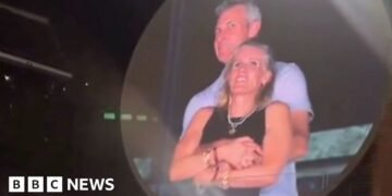 HR Executive in Viral Coldplay Clip Discusses Abuse and Job Search Challenges