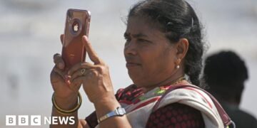 India Requires State-Owned Cyber Safety App on All Smartphones