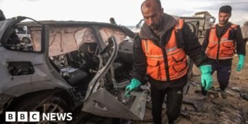 Israel Conducts Airstrike on Senior Hamas Official in Gaza, Casualties Reported