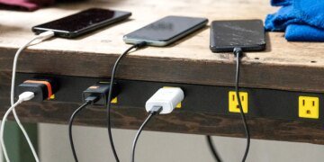 Mobile Phones as Evidence: Forensics Expert Highlights Hidden Crime Scenes