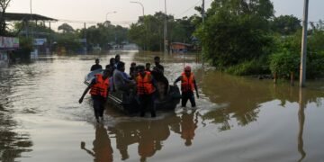 Over 1,200 Dead and 800 Missing Following Devastating Floods in Asia