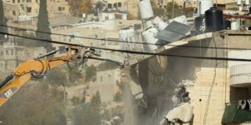 Palestinians Observe Home Demolitions by Israeli Diggers in East Jerusalem