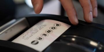 Powerball's $1.7B Jackpot: A Potentially Unforgettable Christmas Eve