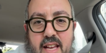 Rabbi Eli Schlanger Among 11 Victims of Bondi Beach Terror Attack