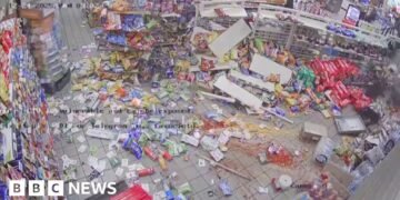 Robbers Steal ATM from Texas Store in Bold Daylight Heist