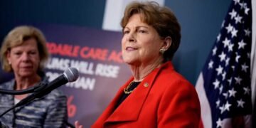 Sen. Shaheen Highlights Risk of Coverage Loss as ACA Subsidies Near Expiration