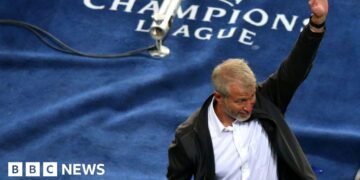 Starmer Urges Abramovich to Settle Payments or Risk Legal Action