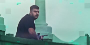 Timeline Revealed: Footage Captures Bondi Beach Shooting Incident