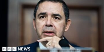 Trump Criticises Cuellar for Staying in Democratic Party After Pardon