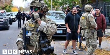 Trump Opposes Somali Immigration as ICE Prepares for Operations