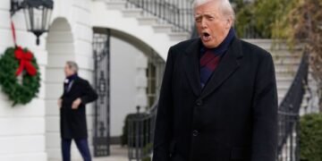 Trump Warns of US Retaliation Following Death of Three Americans in Syria Attack