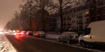 35,000 Homes in Berlin Left Without Power Following Activist Attack on Power Lines