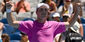 Arthur Fery Triumphs in Australian Open Debut After Mother’s Global Journey