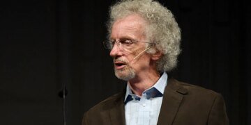 Christian Author Philip Yancey Reveals Years-Long Extramarital Affair