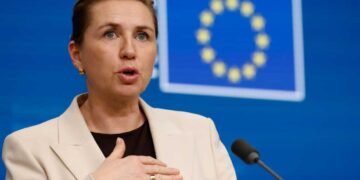 European Leaders Caution Trump's Greenland Tariffs Could Trigger Economic Decline