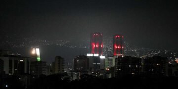 Explosions Erupt in Caracas as Maduro Blames U.S. Involvement