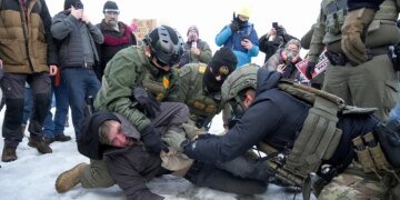 Federal Agents Detain Several Protesters During Minneapolis Confrontation