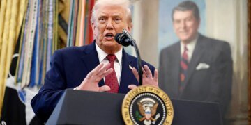 Headline Suggestions

Trump Cancels Planned 'Second Wave' of Actions Against Venezuela
Trump Halts Proposed Military Actions in Venezuela
Trump Pivots on Venezuela: Cancels Upcoming Military Operations 
US Policy Shift: Trump Calls Off Further Actions Against Venezuela 

More Top Headlines

Senate Passes Long-Awaited Infrastructure Bill amid Economic Concerns
Supreme Court to Review Landmark Case on Voting Rights Next Month
Climate Protests Heat Up Ahead of Global Summit in New York
New Data Reveals Rising Inflation Concerns Among American Consumers