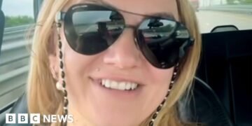 How One Woman Attracts Foreign Recruits to Russia's Front Line in Ukraine