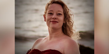 ICE Watch Member Renee Nicole Good Shot by Federal Agent in Minneapolis