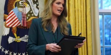 Lindsey Halligan Resigns from DOJ Following Unsuccessful Comey and James Cases