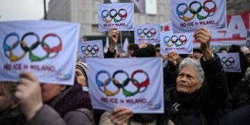 Milan Protesters Demand Departure of U.S. ICE Agents Ahead of Winter Games