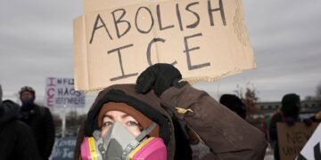 Minneapolis Community Prepares to Stand Against Increased ICE Presence