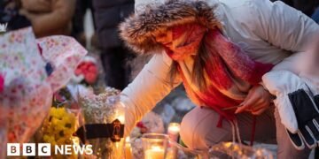 Minneapolis Protesters Rally Against ICE as Governor Calls for Agent Withdrawal