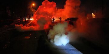Minnesota Judge Prohibits Federal Officers from Using Tear Gas on Peaceful Protesters