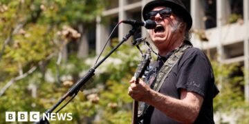 Neil Young Grants Greenland Free Access to His Music Catalogue