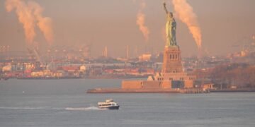 Ousted Venezuelan Leader Maduro Pleads Not Guilty in Initial US Court Hearing