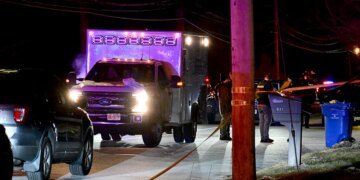 Police fatally shoot man with machete; family members discovered deceased