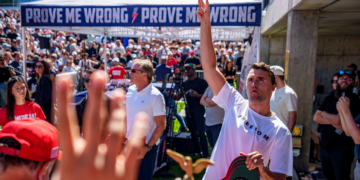 Professors Reinstated After Suspensions Over Charlie Kirk Social Media Posts