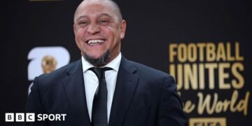 Roberto Carlos in Recovery After Hospital Procedure, Family Confirms