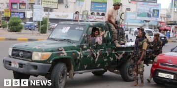 Saudi Coalition Alleges UAE Assistance in Separatist Leader's Yemen Escape