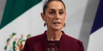 Sheinbaum Calms Mexico Amid Concerns Over US Military Movements