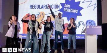 Spain Proposes Legal Status for 500,000 Undocumented Migrants