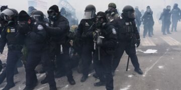 Tear Gas Deployed at ICE Protesters in Minneapolis Amid Chaotic Scene