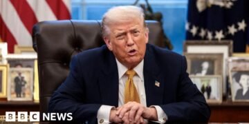 Trump Claims Iran Lacks Strategy for Executing Protesters Amid Escalating Tensions