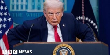 Trump Reaffirms Stance on Greenland, Declares 'No Going Back' on Threats